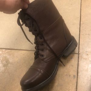 Steve Madden, Fame dark Cognac Boots , size 8
